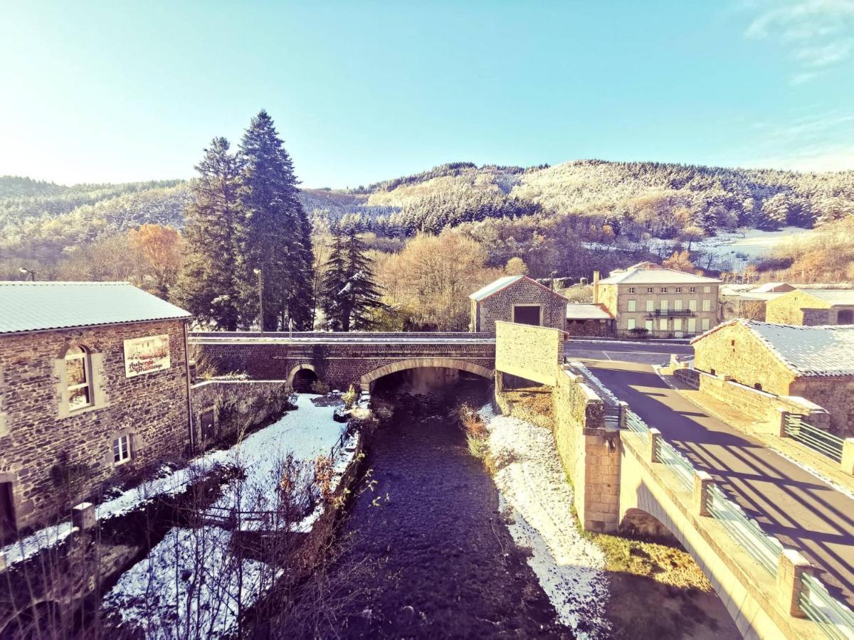 Auberge de Chanteuges Buitenkant foto